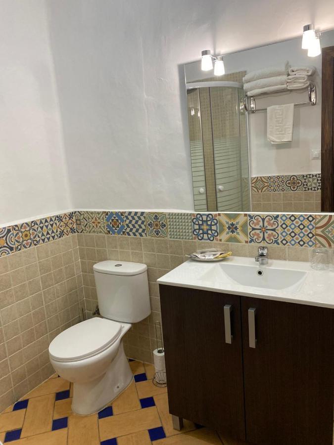 Apartamentos Turisticos - Hostal Los Alisos Алиседа Экстерьер фото