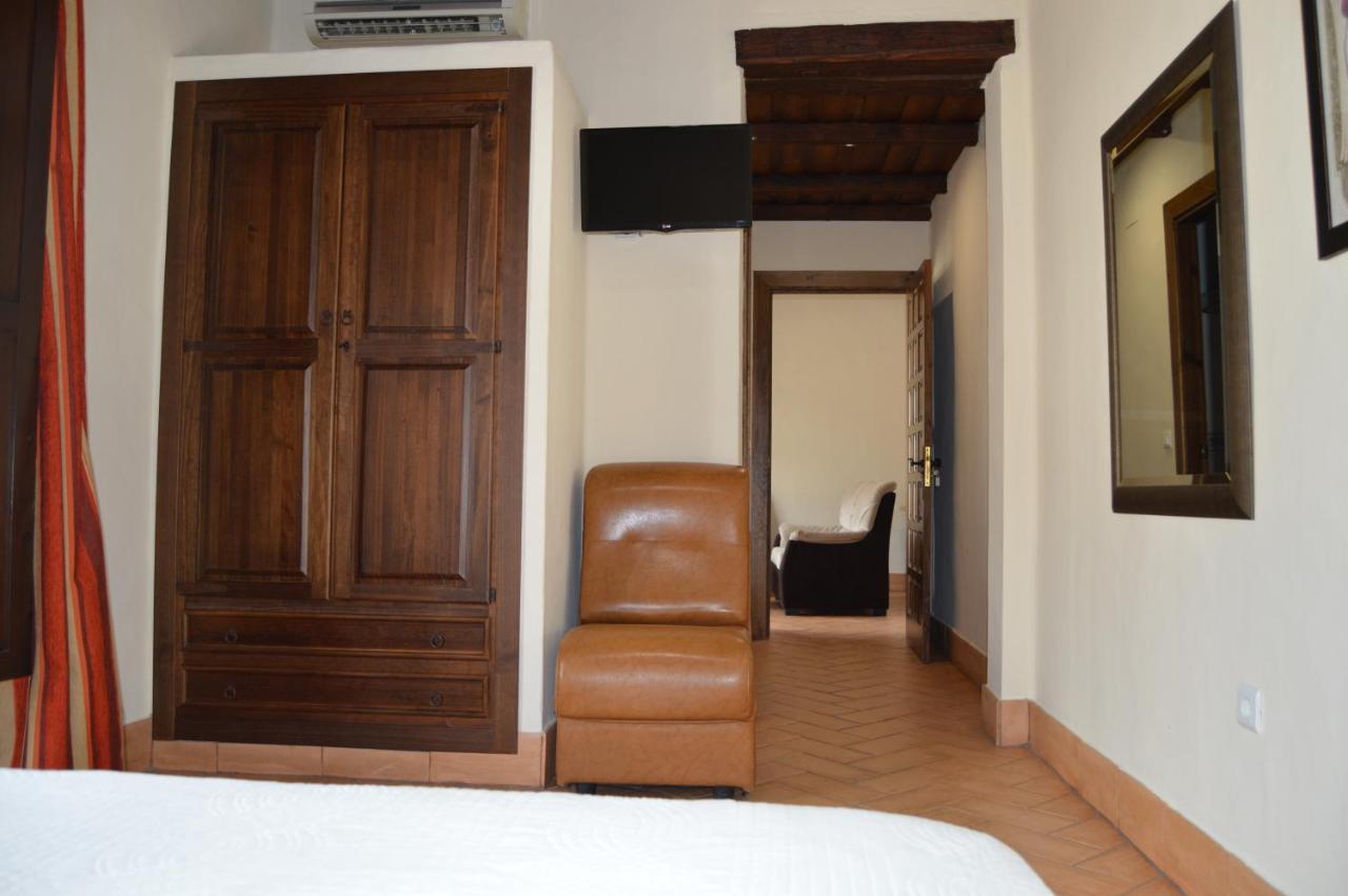 Apartamentos Turisticos - Hostal Los Alisos Алиседа Экстерьер фото