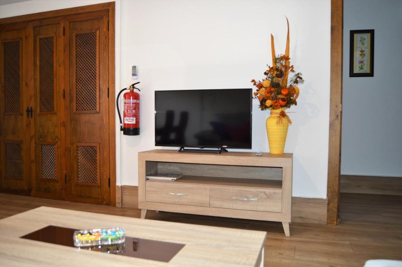 Apartamentos Turisticos - Hostal Los Alisos Алиседа Экстерьер фото