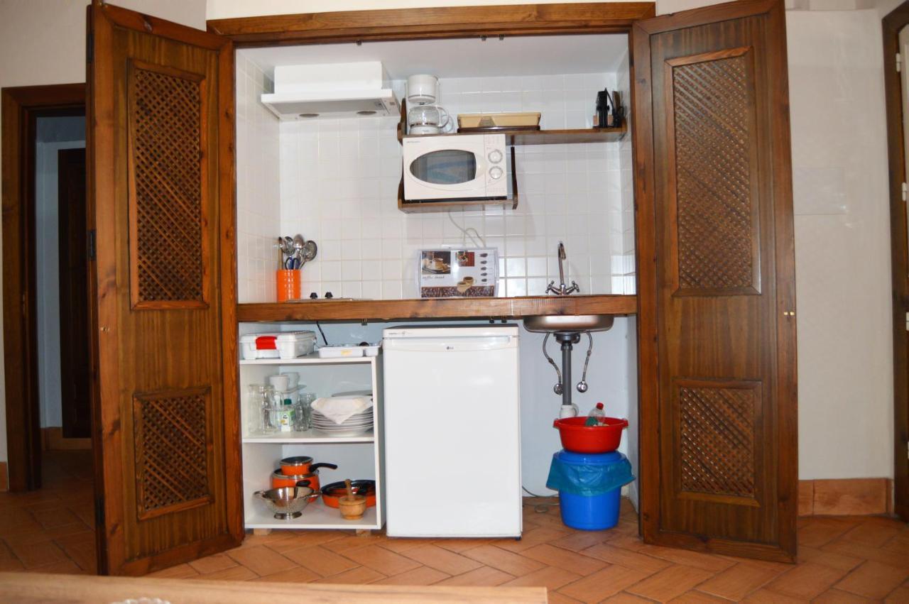 Apartamentos Turisticos - Hostal Los Alisos Алиседа Экстерьер фото