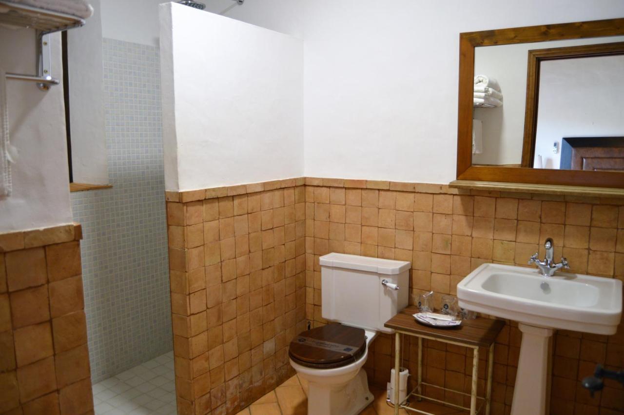 Apartamentos Turisticos - Hostal Los Alisos Алиседа Экстерьер фото
